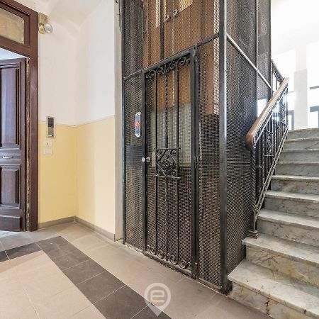 Апартаменты Maison Galilei Кальяри Экстерьер фото